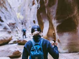 2 Good Things to Remember When You Walk through the Valleys of Life —  Beautiful Christian Life